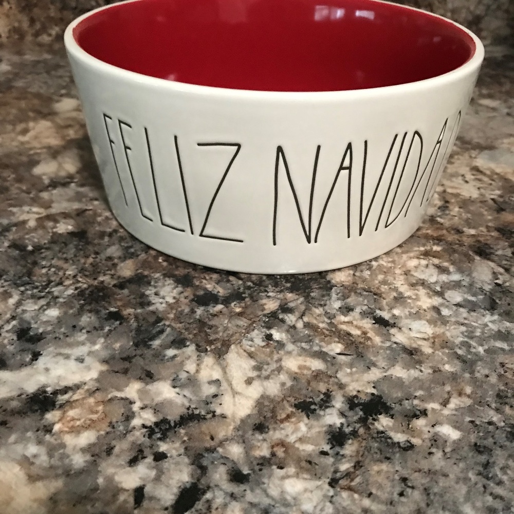 Rae Dunn XL Pet Bowl "Feliz Navidad" NWT